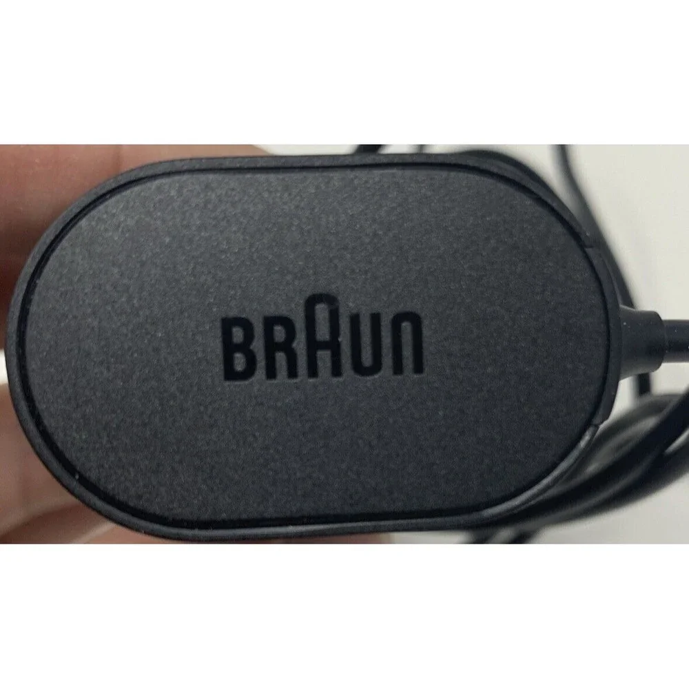 Braun Series 3 5409 Wet & Dry Rechargeable Electric Razor w‎ Charger & Case